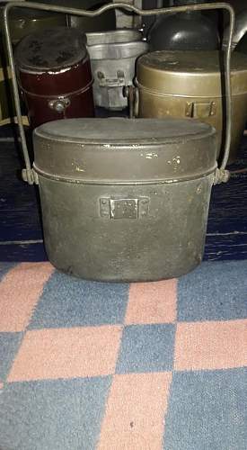 I got some japanese mess kit but need help identification