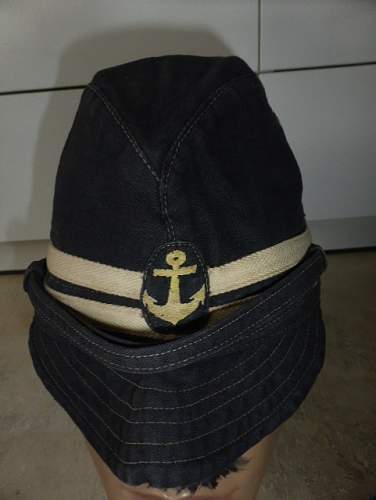 Navy field caps