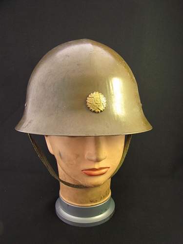 Japanese helmet: Civil defense?