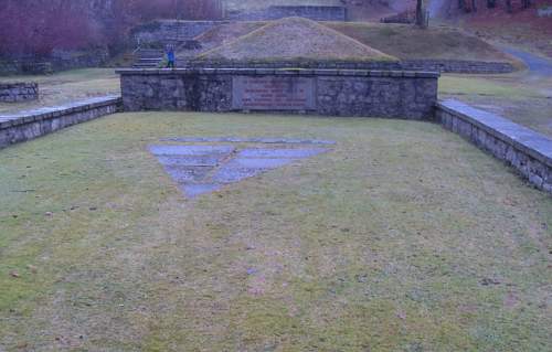 KZ-Floßenbürg Memorials