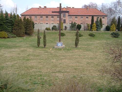 Mass graves near Auschwitz-I, Stammlager