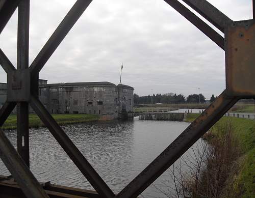 KZ-DACHAU - Colour Liberation Images