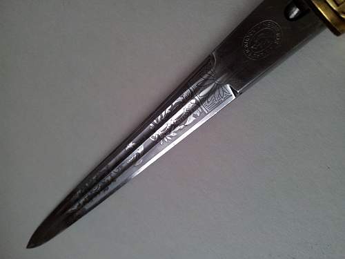 Kriegsmarine 1st model Eickhorn etched dagger with M38 pommel and hammered scabbard