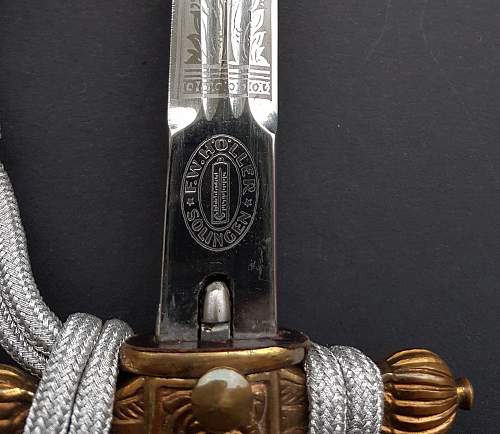 Kriegsmarine 2nd model Höller etched dagger with portepee hangers and hammered scabbard