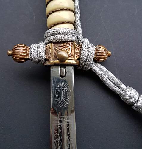 Kriegsmarine 2nd model Höller etched dagger with portepee hangers and hammered scabbard