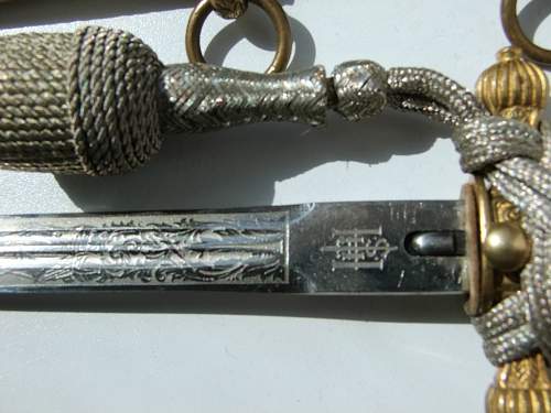 Kriegsmarine 2nd model Hörster etched dagger with portepee. - Need Help in Authentication