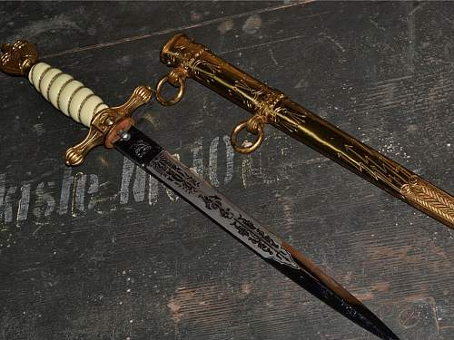 Kriegsmarine 2nd model Eickhorn etched dagger