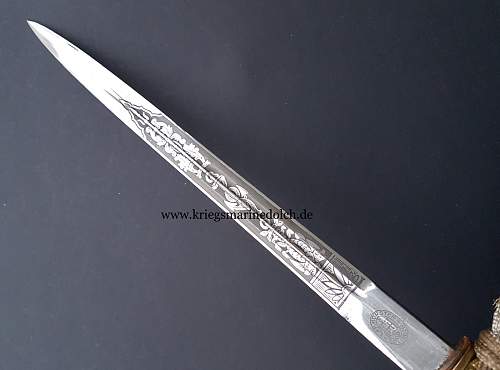 Kriegsmarine 2nd model Hörster etched dagger with portepee