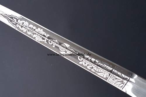 Kriegsmarine 2nd model Hörster etched dagger with portepee