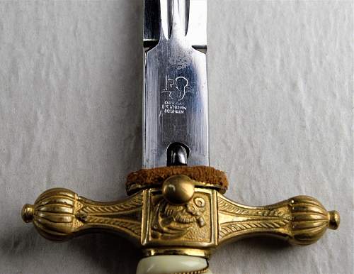 Kriegsmarine 1st model Hörster etched dagger reproduction with hammered scabbard
