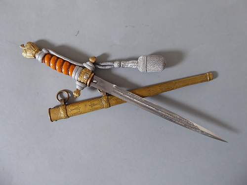 Kriegsmarine 2nd model Alcoso etched dagger with portepee