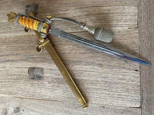 Kriegsmarine 2nd model WKC etched dagger with portepee and hammered scabbard