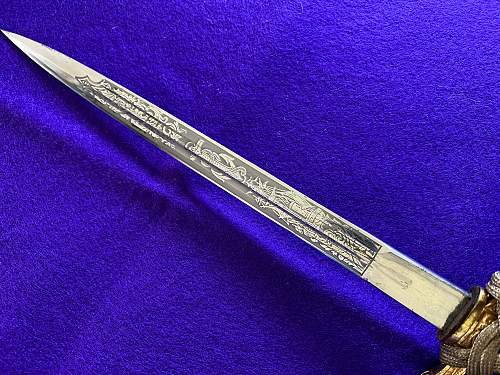 Kriegsmarine 2nd model Höller etched dagger with portepee hammered scabbard