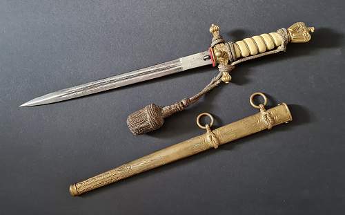 Reichsmarine dagger with replacement eagle.