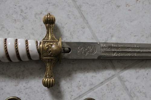 Kriegsmarine 2nd model WKC etched dagger
