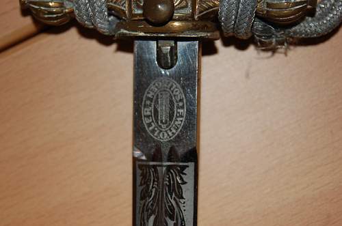 Kriegsmarine 2nd model Höller etched dagger with belt hanger and portepee