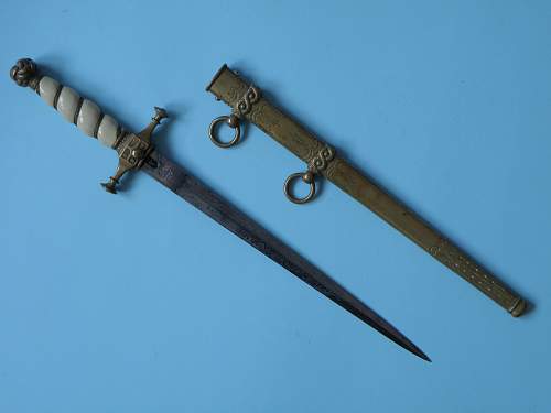 Kriegsmarine 2nd model Eickhorn etched dagger with portepee