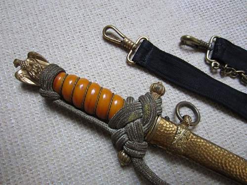 Kriegsmarine 2nd model WKC etched dagger with orange grip hanger and portepee