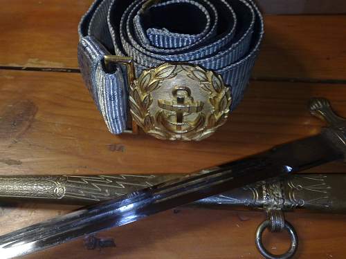 Kriegsmarine 2nd model dagger ( non producer marked ) with Naval belt