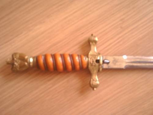 Kriegsmarine 2nd model Höller etched dagger with orange grip without release button