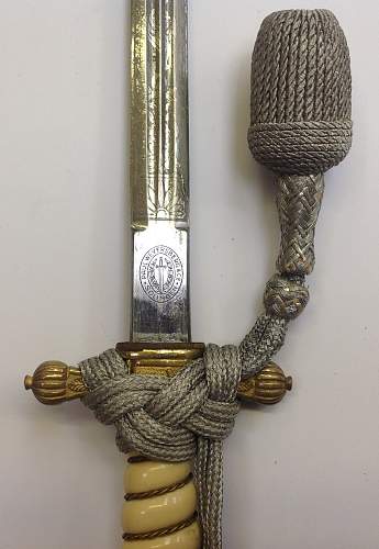 Kriegsmarine 2nd model Paul Weyersberg etched dagger with portepee
