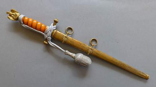 Kriegsmarine 1st model Alcoso etched dagger with m38 pommel orange grip and portepee