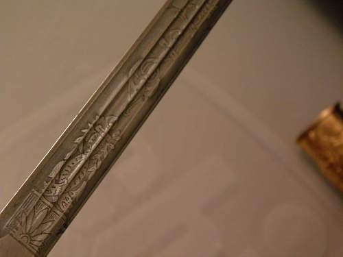 Kriegsmarine 2nd model Eickhorn etched dagger with hangers - Need Authentication