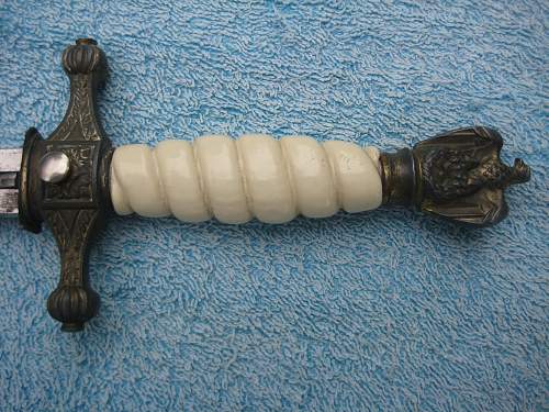 Kriegsmarine 2nd model Alcoso dagger with steel scabbard found at Le Havre 1944