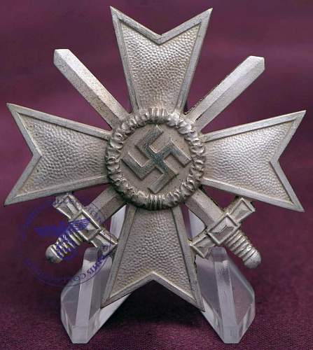 Kriegsverdienstkreuz Klasse 1 mit schwertern, 84 zinc cross.