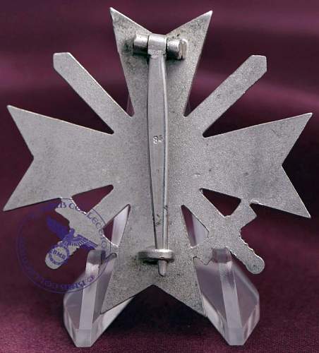 Kriegsverdienstkreuz Klasse 1 mit schwertern, 84 zinc cross.