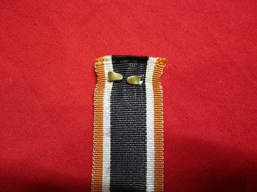 Kriegsverdienstkreuz 2nd class with strange ribbon help please
