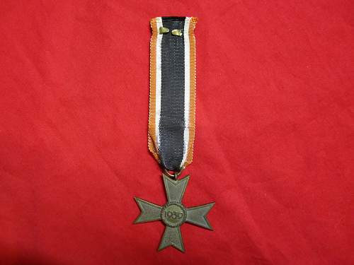 Kriegsverdienstkreuz 2nd class with strange ribbon help please