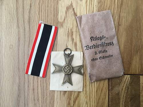 Kriegsverdienstkreuz 2.Klasse mit Schwertern good or fake?