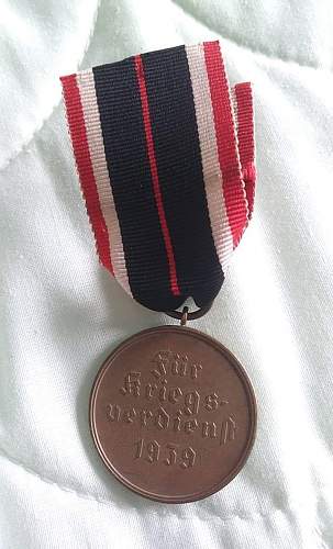 Kriegsverdienstmedaille genuine?