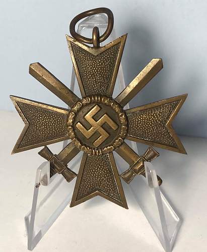 Kriegsverdienstkreuz 2.Klasse mit Schwertern “41” Gebrüder Bender