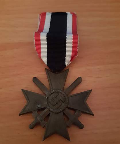 Kriegsverdienstkreuz 2.Klasse mit Schwertern maker