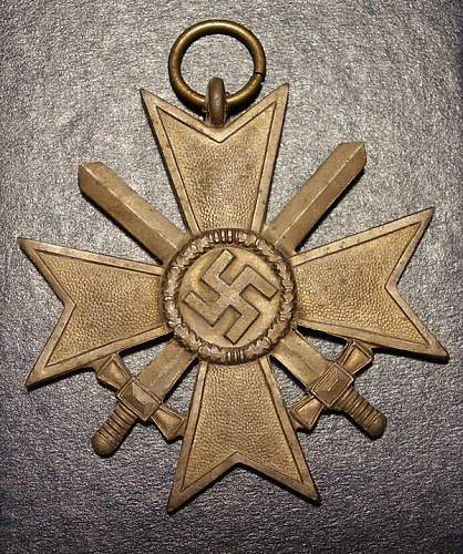 Kriegsverdienstkreuz 2. Klasse. Manufacturer?