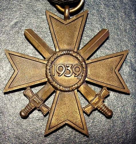 Kriegsverdienstkreuz 2. Klasse. Manufacturer? &#8470;2