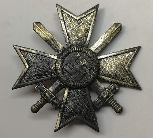Kriegsverdienstkreuz 1.Klasse mit Schwertern- wired