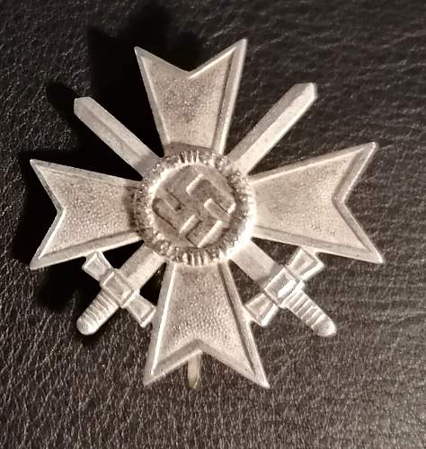 Kriegsverdienstkreuz 1.Klasse mit Schwertern- Juncker oder Deumer?