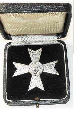 Wondering about my Case for Kriegsverdienstkreuz 1.Klasse ohne Schwertern