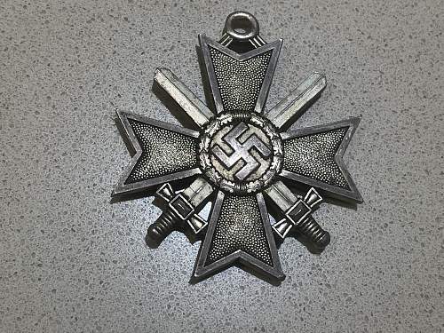 Assistance with Kriegsverdienstkreuz