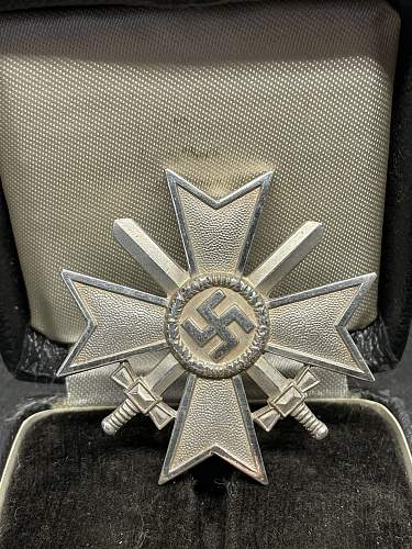 Kriegsverdienstkreuz 1.Klasse mit Schwertern Friedrich Orth fake?