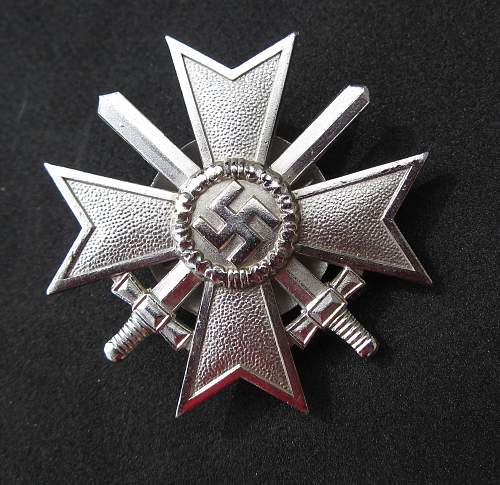 Kriegsverdienstkreuz 1. Klasse mit Schwertern, L/18