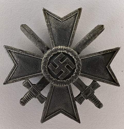 Kriegsverdienstkreuz 1. Klasse mit Schwertern, L/57 Boerger &amp; Co