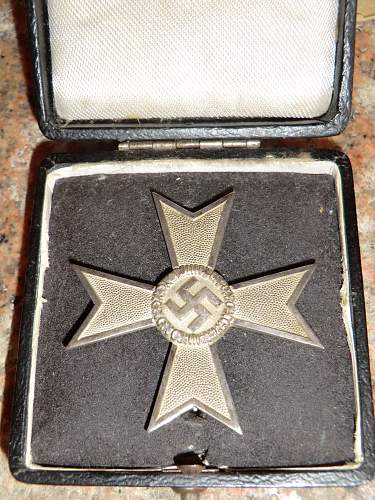 Kriegsverdienstkreuz 1. Klasse ohne Schwerten mit Etui.