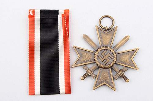 Kriegsverdienstkreuz 2.Klasse mit Schwertern.