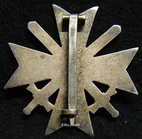 Kriegsverdienstkreuz 1.Klasse mit Schwertern, Unmarked