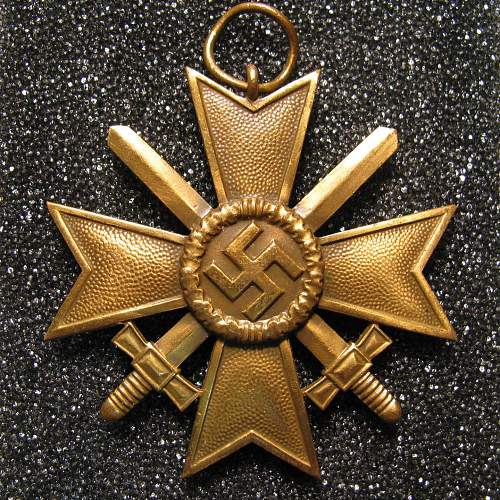 Kriegsverdienstkreuz II.Klasse mit Schwertern - buffed with a vengeance