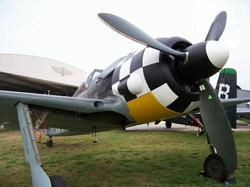 Warbirds over the beach 2011